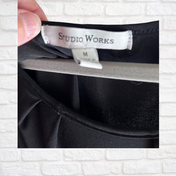 Studio Works - Black Shell Tank Top - Size Medium - Picture 3 of 3